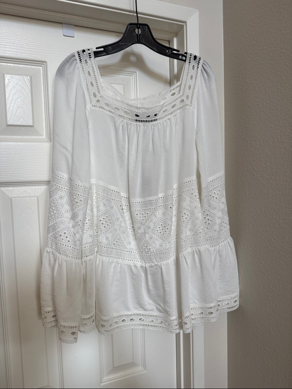 Max Studio London Solange Off White Eyelet Square-Neck Blouse